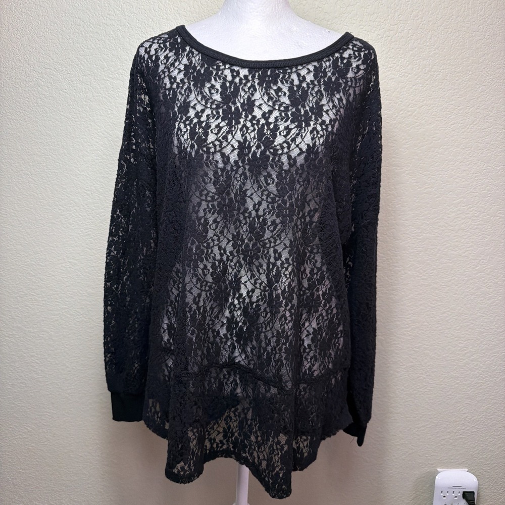 Democracy Blouse Womens Small Black Sheer Floral Lace Shirt Long Sleeve Crewneck